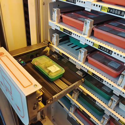 Máquinas de venda automática quentes frescas das refeições da capacidade grande com forno micro-ondas duplo